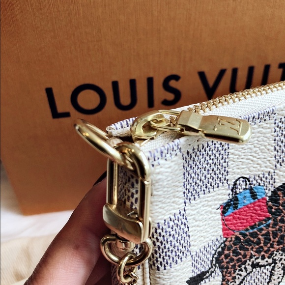 Excellent condition Louis Vuitton mini pochette. - Picture 6 of 8